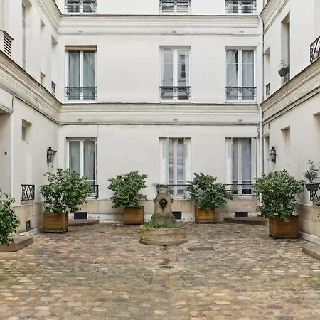 Apartment Gros Caillou - Surcouf 2bdr