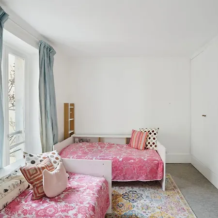 Gros Caillou - Surcouf 2bdr Apartmán *